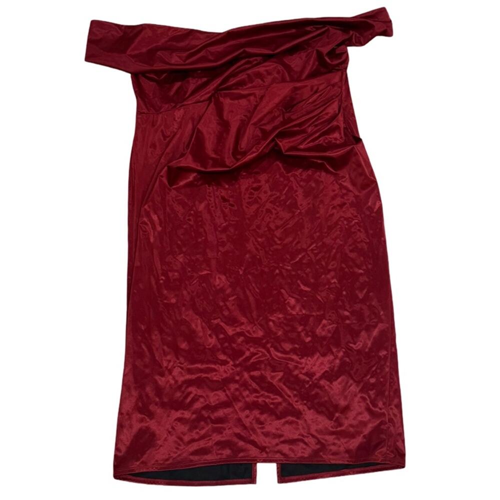 ASOS DESIGN Curve Off Shoulder Bardot Tuck Structured Satin Midi Dress - 22